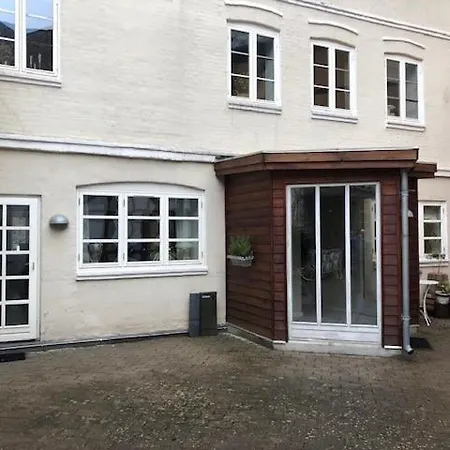 Stemningsfuld Lejlighed - 3 Minutters Gang Fra H.c. Andersens Hus *