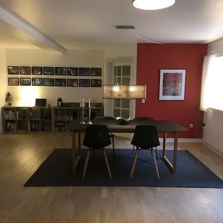 Stemningsfuld Lejlighed - 3 Minutters Gang Fra H.c. Andersens Hus 公寓 *
