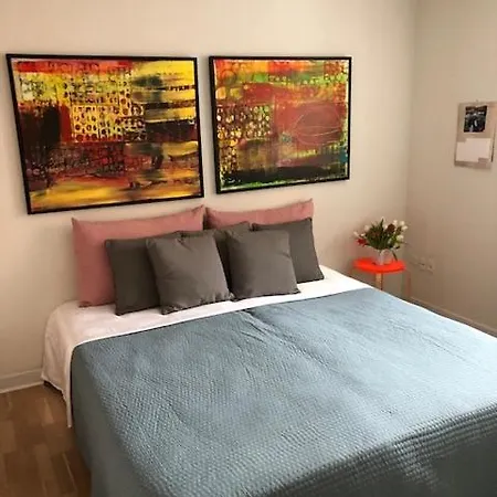 Appartamento Stemningsfuld Lejlighed - 3 Minutters Gang Fra H.c. Andersens Hus *